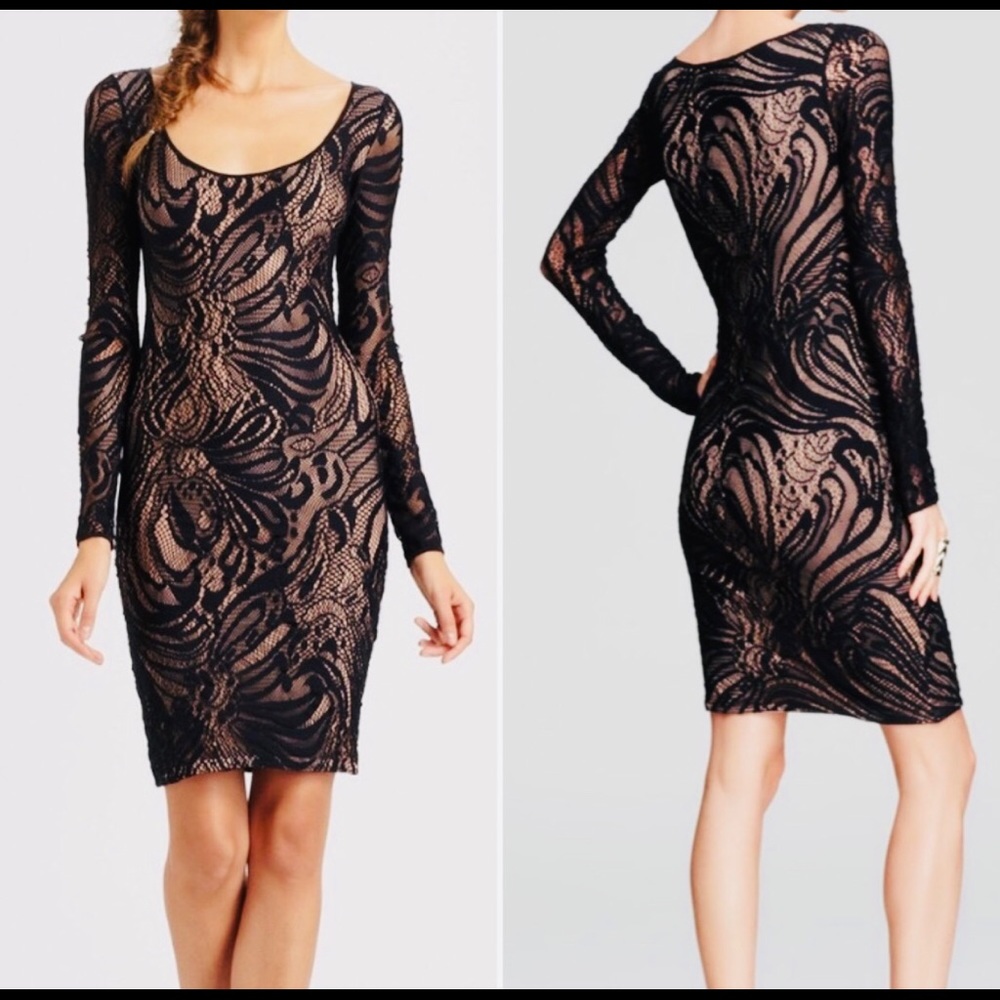 BCBGMAXAZRIA-.  Viva long sleeve strech dress
